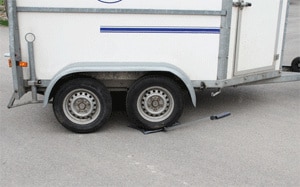 Mestvork onder trailer